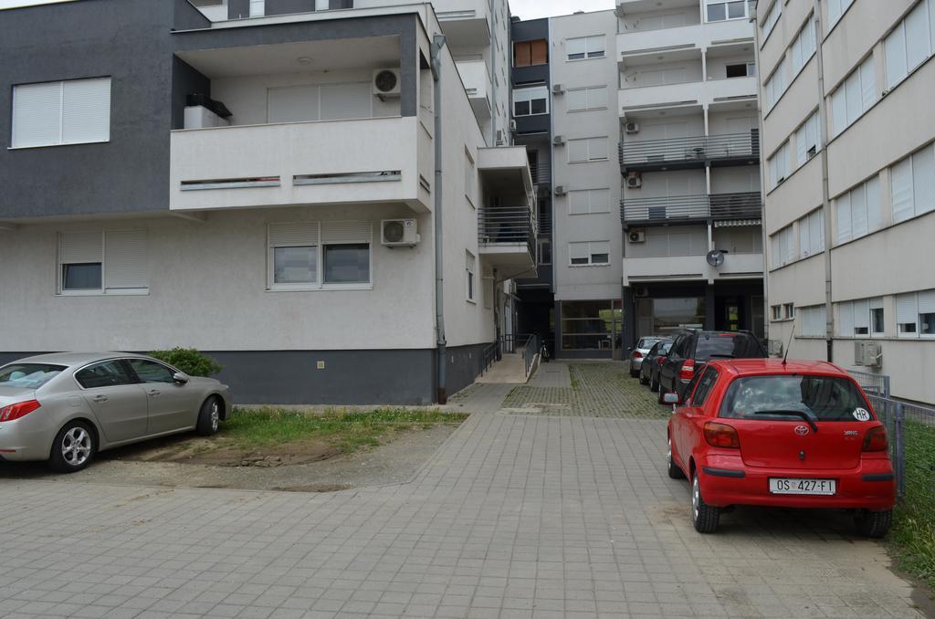 Apartment Viktor,Parking Osijek Zimmer foto