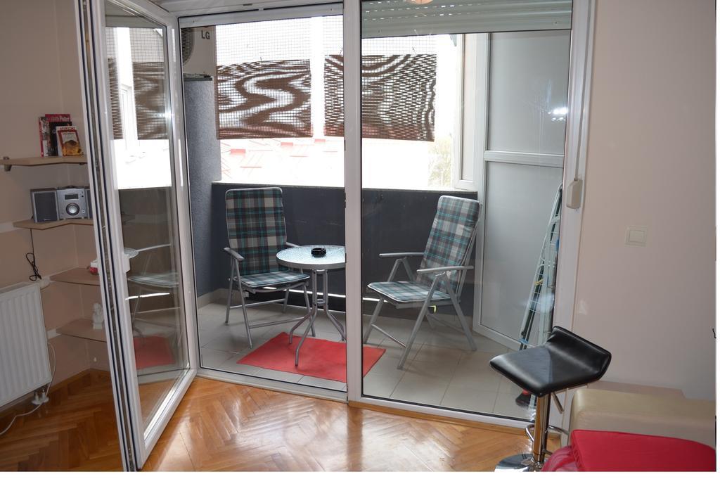 Apartment Viktor,Parking Osijek Zimmer foto