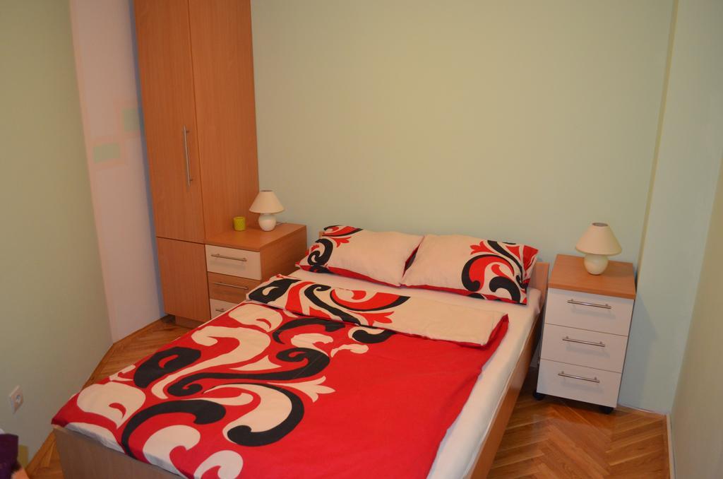 Apartment Viktor,Parking Osijek Zimmer foto